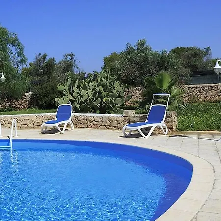Vila Sleeps 11 Pool Wifi