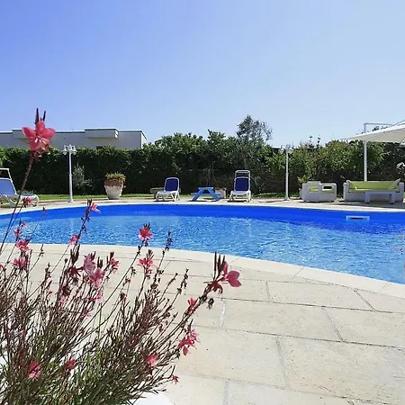 Vila Sleeps 11 Pool Wifi Capilungo